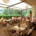 Hotel-restaurant Haus Nicklass 酒店 3*