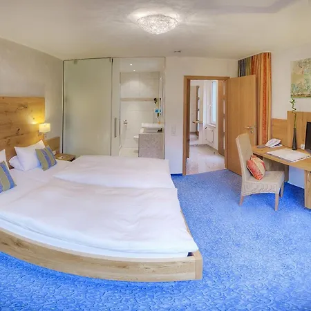 Отель Hotel-restaurant Haus Nicklass Ingelfingen