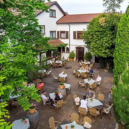 Hotel-restaurant Haus Nicklass 3*
