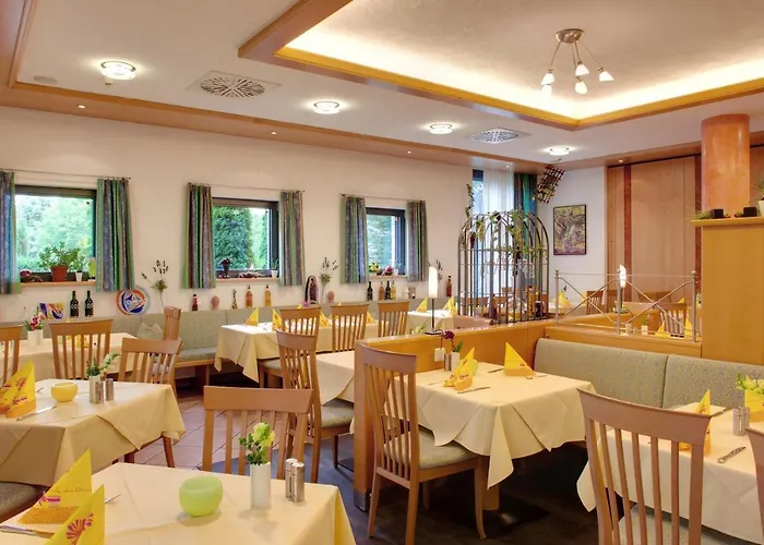 Hotel-restaurant Haus Nicklass 3*